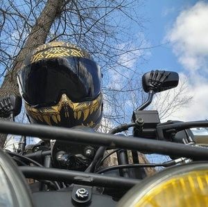 Meet your Posher, Chris